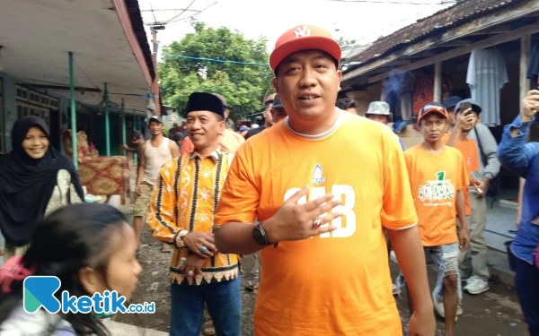 Thumbnail Berita - Banjir Landa Kabupaten Situbondo, Bupati Terpilih Terjun Langsung Beri Bantuan