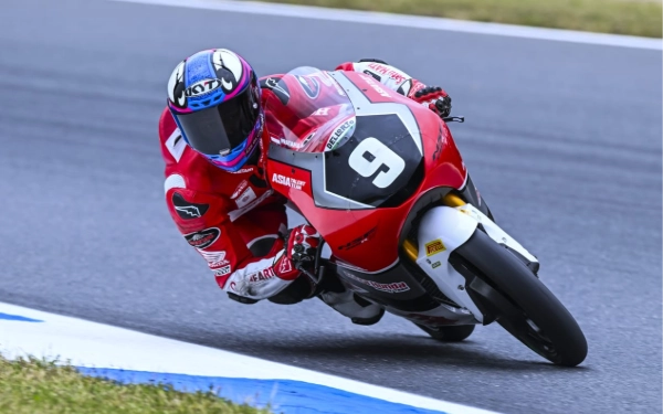 Thumbnail Berita - Duo Rider Astra Honda Siap Taklukan Sirkuit Ikonik Spanyol di JuniorGP