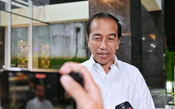 Thumbnail Berita - Jokowi Merespons Penetapan Tersangka Sekjen PDIP Hasto: Hormati Proses Hukum