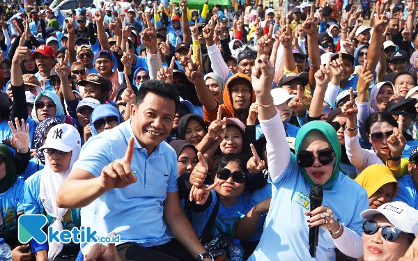 Thumbnail Calon Bupati Sidoarjo Subandi-Cawabup Mimik Idayana Siap Bangun Rumah Sakit untuk Warga Tarik