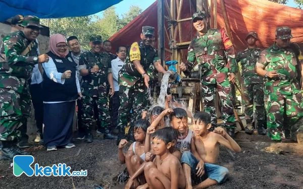 Thumbnail Berita - Akhirnya Warga Dusun Polay Menikmati Air Bersih Program TMMD Kodim Situbondo