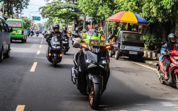 Thumbnail Berita - Pastikan Keamanan Libur Panjang, Kapolres Malang Pimpin Patroli Gabungan