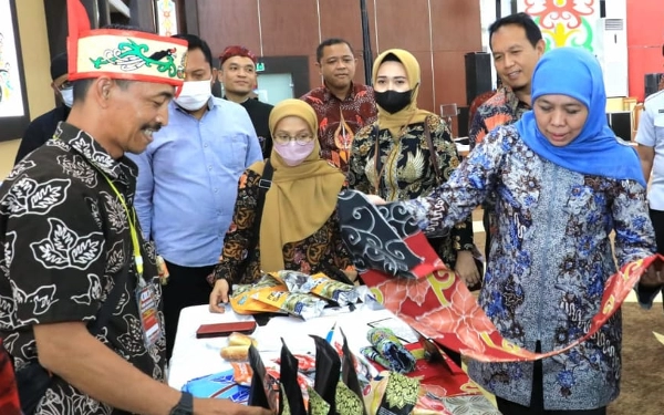 Thumbnail Berita - Usai Jokowi, Gubernur Khofifah akan Kunjungi Lampung, Ada Apa?