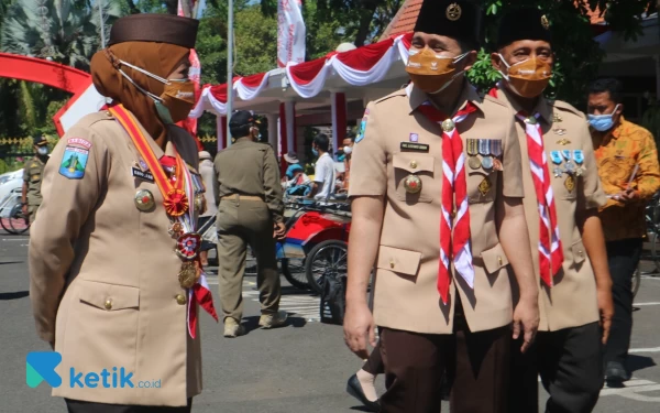 Thumbnail Berita - Jabatan Gubernur Khofifah dan Emil Segera Berakhir di Tahun Ini 