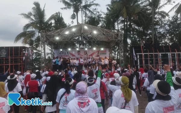 Pecah! Ribuan Orang Ikuti Senam Horeg Dukung Salaf di Pilbup Malang