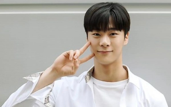 Artis Korsel Moonbin ASTRO Ditemukan Meninggal Dunia di Rumahnya