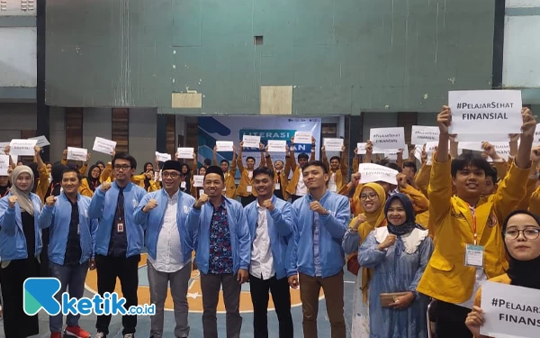 Foto Deklarasi Pelajar Sehat Finansial bersama IPM, Komisi XI DPR RI dan OJK, di GOR Sajabat, Kec Majalaya, Kab Bandung, Sabtu (17/6/23). (Foto: Iwa/Ketik.co.id)