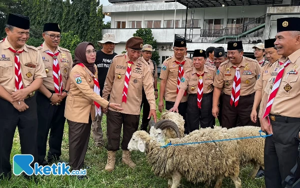 Thumbnail Arum Sabil Kumpulkan 38 Kwarcab Pramuka di Padepokan Jember, Tebar Ratusan Ekor Domba Premium