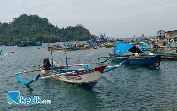 Thumbnail Berita - Musim Paceklik, Ikan Tangkapan Nelayan di Sendangbiru Menurun Drastis